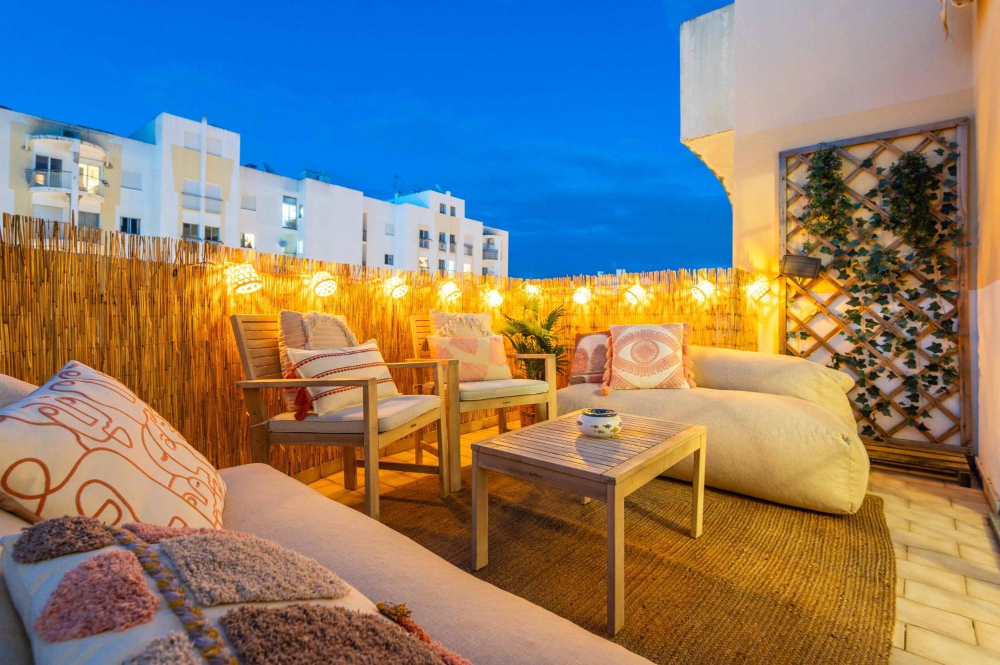 Flat With Ac, Wifi, Netflix, Balcony - 3 Min From The Beach Apartment Armacao de Pera Ngoại thất bức ảnh
